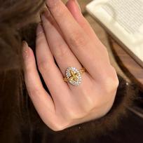 Zir*****val iris ring, exquisite light luxury ring, high-end fashion temperament jewelry.
