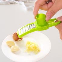 Ginger Garlic Grinder Multifunctional Press Professional Lightweight Handheld Kitchen yellow