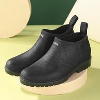 fashion Men Rain Boots Fashion Designer Ankle Rubber Shoes PVC Waterproof Work and Safety Shoes Fishing Husband Galoshes Rubber Boot 39 juoda