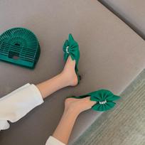 Fashion 2024 Designer Celebrity Bow-Knot Slippers Women Silk Mules Shoes Kitten Low Heels Slides Party Flip Flops Ladies Crystal Sandals 5 žalia