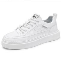 Fashion Men Leather Skateboard Footwear New Design Man Oxford Shoes Versatile Men's Sneakers Outdoor Casual Sports Shoes 44 smėlis