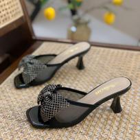 Fashion Designer New Bowknot Rhinestones Luxury Platform Outdoor Beach Women's Sandals Fashion Soft Sole Leather Casual Women's Slippers 35 juoda