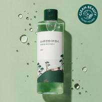ROUND LAB Pine Soothing Cica Toner 250ml white
