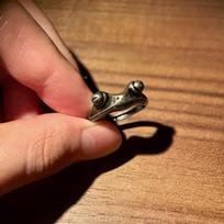 Retro Distressed Frog Ring For Men Punk Gothic Adjustable Open Ring Handmade Antique Tin Drawing  Zircon Creative Accessories resizable