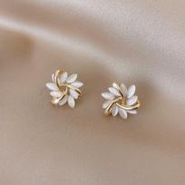 Cat's Eye Stone Sunflower Earrings Light Luxury High Grade Elegant Style Earrings Silver Needle New Design Small Group Earrings auksinė