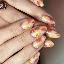 24Pcs Halloween Autumn Press On Nails Almond Orange Maple Leaf Design Stick on Nails Thanksgiving Day for Women Manicure