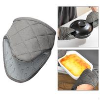 Mini Oven Mitt ,Pot Holder ,Multipurpose ,Non Slip Grip Heat Resistant Kitchen Mitten for Bakeware