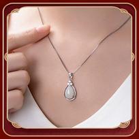 Water drop necklace, women's retro national style pendant, thank you for giving mom a New Year's gift to girlfriend beige