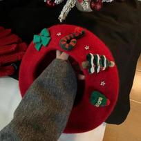 New Christmas Beret Retro Red Hat Female Winter Bow Christmas Tree Beret Warm Student Hat Female Painter Hat New 2024 raudona