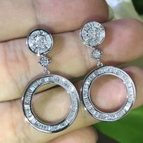 BELLA BOX Briliantiniai kubiniai cirkonio oksido kabantys auskarai moterims Crystal Statement Priedai jubiliejaus proga mergaitei Prabangūs papuošalai