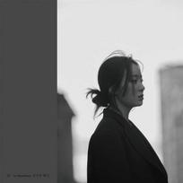 SIN YEYOUNG 1-asis mini albumas 'KALBANTIS SU SAVIMI' black
