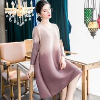 Women Dress Fever Ladies Loose Slime Skirt Spring Season Round Neck Pleated Dress New Gradient Print Women's Clothing Tops M šviesiai violetinė spalva