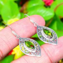 Natūralus peridoto brangakmenis rankų darbo 925 prabos sidabrinis auskaras 1,73  G7G25 green