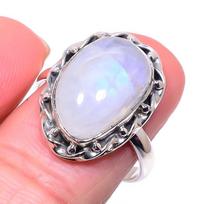 Natural Rainbow Moon Stone Gemstone 925 Sterling Silver Jewelry Ring Size 9 G8y54 white