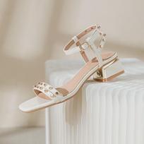 2024 Summer Women Ankle Strap Flat Rivets Sandals High Quality Low Heeled Thin Strap Sandals Thick Heeled Sandals Girls Student Shoes 35