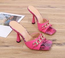 Fashion New Summer Chain Leopard Women Slippers Fashion Open Toe High Heels Shoes heel Sandals Pumps 35 rožinė raudona spalva