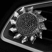 Automobilinis oro gaiviklis, besisukantis automobilio ventiliacijos spaustukas, kvapų difuzorius Bling deimantai, ventiliatoriaus forma, automobilio dekoras, interjero priedai juoda