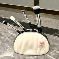 Ceramic Soap Dispenser Toothbrush Holder Hotel Hand Sanitizer Bottle Creative Press Type Lotion Bottle Home Bathroom Accessories white