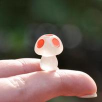 Mini Šviečiantis Grybas Namų Dekoras Samanų Kraštovaizdžio Ornamentai Švytintis Vazoninis Ornamentas Miniatiūrinis Sodininkystė Pasakų Sodas 1Pcs raudona