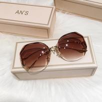 Fashion Frameless Cut Edge Sunglasses Sun Visors Women Fashion Transparent Multi-color Lenses Version UV400 Women Sunglasses