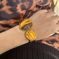 European-American Asymmetrical Teardrop Bracelet - Glossy Metal Finish, Niche Design
