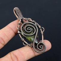 Dragon Blood Gemstone Pure Copper Wire Wrapped Handmade Pendant Jewelry 3.15 Inches žalia