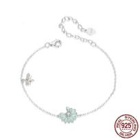 New Green Oil Dripping Delicate Daisy Bee Bracelet Spring Fresh S925 Silver Lucky Bracelet Adjustable size white
