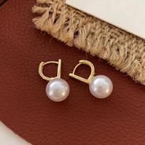 Austria Imported Shijia Pearl Stud Earrings With Diamonds, Exquisite Light Luxury, High-End Ear Buckles, Fashionable And Versatile Earrings brown