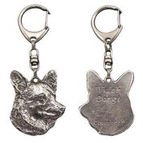 Cardigan Welsh Corgi - Sidabru dengtas raktų pakabukas su šunimi dovanų dėžutėje, rankinės puošmena, kuprinės pakabukas iš Art-Dog prekės ženklo sidabras