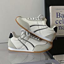 Retro raišteliais sportiniai laisvalaikio batai moteriški 2025 m. pavasario naujiena universali plokščiapadė Dexun Forrest Gump batų spalvų derinys balti batai 35 balta