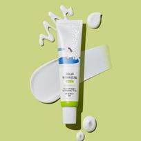 ROUND LAB beržų sulčių drėkinamasis švelnus kremas nuo saulės 50 ml 1