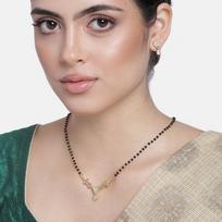 „Estele“ paauksuotų gėlių karolių rinkinys su „Mangalsutra“ pakabuku moterims beige
