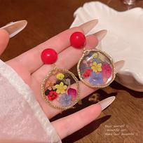 Spring Garden French Retro Sweet Colored Dopamine Dried Flower Earrings For Women 1 pair brown