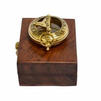 5.08 cm Pocket Sundial Compass in a Wood Box Brass Polish, Black brown