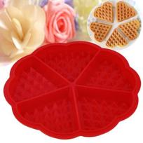 Kepimo forma - Noname - Širdies formos - Silikoninė - 18cm x 18cm - Tinka šaldikliui ir indaplovei raudona
