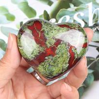 Natural Dragon Blood Stone Longevity Quartz Mineral Heart-shaped Decoration Interior Decoration 50-100g
