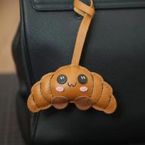 ROSHK genuine leather handmade cow horn bag, van key, mobile phone bag pendant