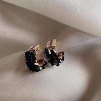 Hong Kong Atmosphere Retro Black Crystal Earrings Female Personality Temperament Light Luxury Ear Pendant Cold Light Air Wild Trendy Ear Jewelry juoda