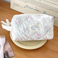 Vintažinė gėlėta kosmetinė moterims, miela languota delninukė, moteriškas kelioninis makiažo dėklas, dygsniuoto medvilninio audinio, gėlėta, mažas rankinukas