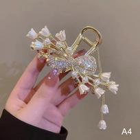 Hair Clips Women  Pearl Tassel Grab Clip For Girl Hairpin Flower Shar gray