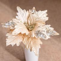 Get into the Christmaswith Poinsettia Glitter Artificial Flowers auksas