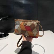 Moteriška rankinė Dizainerio Vintažinė PU odinė rankinė Kokybiška moteriška lauko kasdienė messenger tipo rankinė Klasikinė moteriška rankinė per petį 24x7x16cm smėlis
