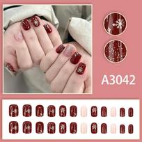 24 Pieces Suitable for red battle armor, golden snowflake glitter powder, autumn and winter whitening temperament 24 pieces wearable nails white