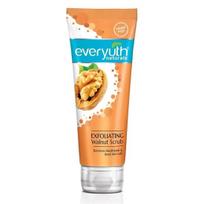Everyuth Naturals šveičiamasis šveitiklis su graikinių riešutų kevalais, 200 g, tūbelė beige