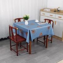 Kvadratinė PVC sutirštinta staltiesė, atspari aliejui, vandeniui atspari nuplikimui, nenuplaunama nemokamai. 45x65cm gray