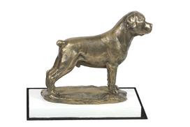 Rottweileris, Rotas, Rotis - šuns figūrėlė, figūrėlė ant baltos bazės, trofėjus „Art-Dog“ šunų parodai ruda