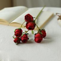 Grilled Edge 7-head Rose Simulation Flower European Retro Home Decoration Fake Flower Wedding Burnt Edge Simulation Dried Flower Rose raudona