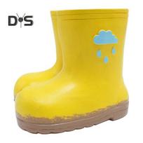 Rain Boot Flower Pot Resin Boot Shape Planter Desktop Decoration Boot Flowerpot for Home Office Indoor Garden Decor Housewarming Gift geltona