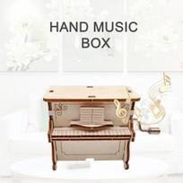 1 rinkinys, medinis, neblunkantis rankinis, lengvai surenkamas Juokingas „pasidaryk pats“ instrumentas, žaislas, muzikos tema Kalėdinė dovana mokyklai