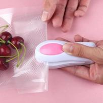 Portable Mini Handheld Electric Heat Sealer for Plastic Snack Food Bag Sealing Machine ABS Household Kitchen Sealer Packaging Tool white
